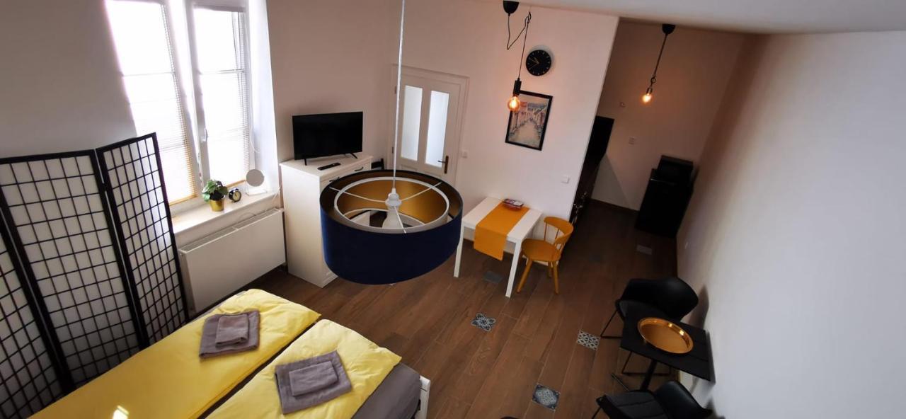 Apartman Augustin Jičín エクステリア 写真